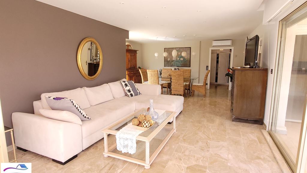 Appartement F4 MANDELIEU LA NAPOULE 893000€ L'Agence du Sud-Est Appartement F4 MANDELIEU LA NAPOULE 893000€ L'Agence du Sud-Est